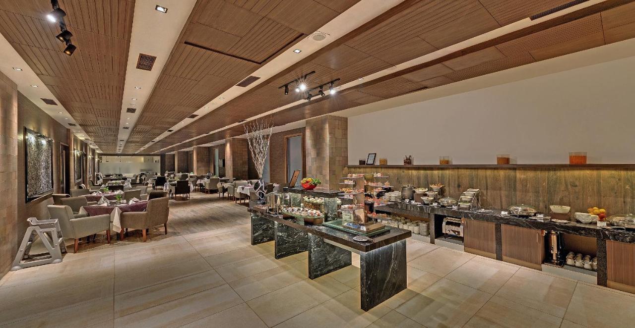 Hotel Wyndham Ahmedabad Shela Exteriér fotografie