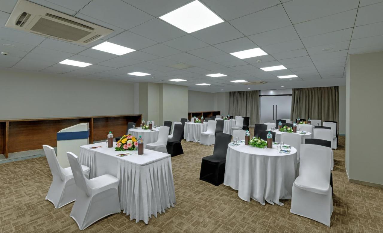 Hotel Wyndham Ahmedabad Shela Exteriér fotografie