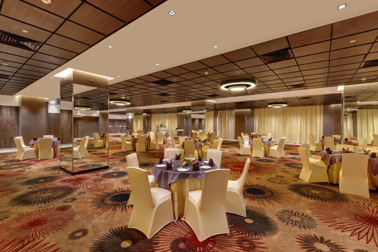 Hotel Wyndham Ahmedabad Shela Exteriér fotografie