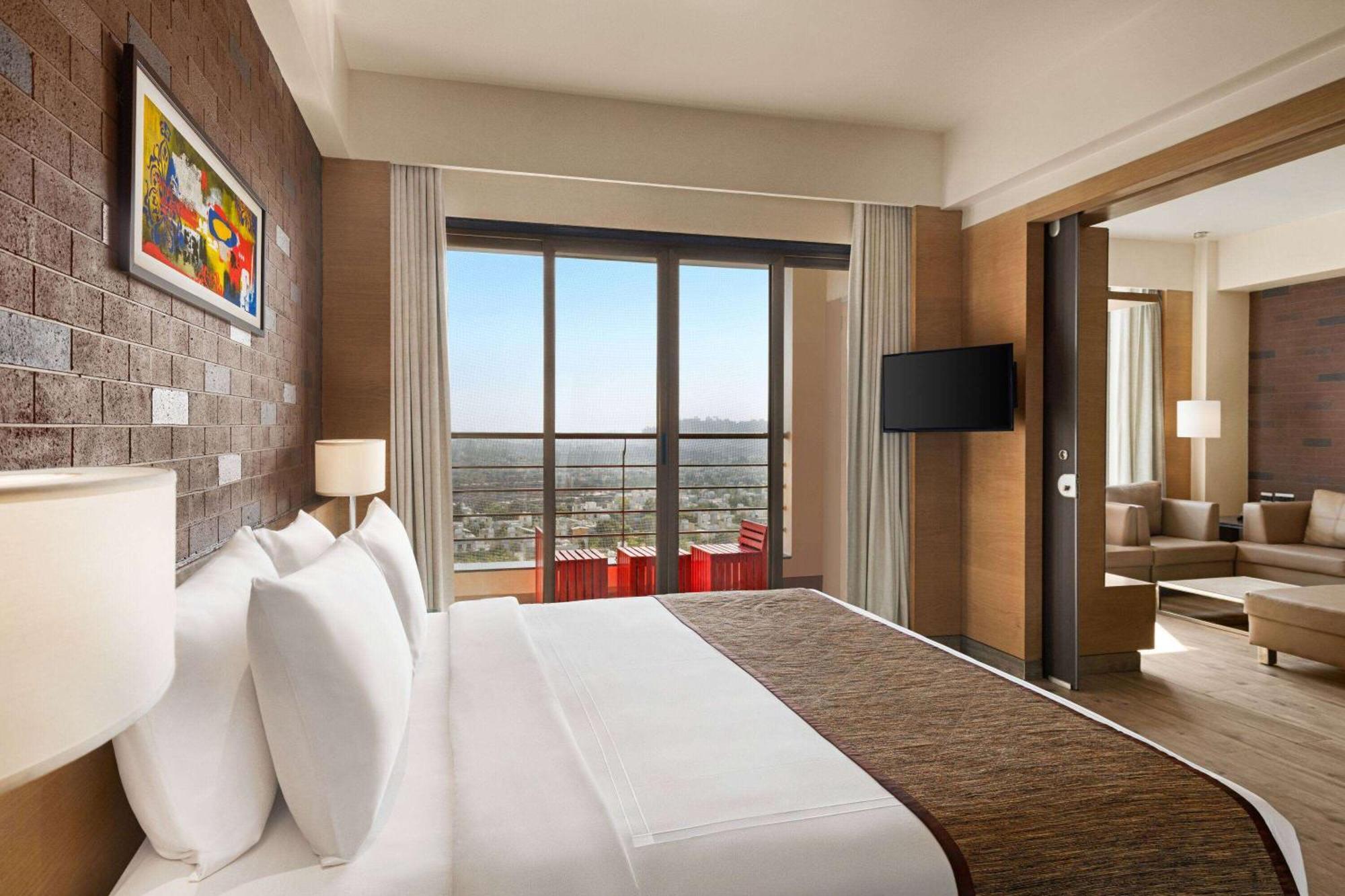Hotel Wyndham Ahmedabad Shela Exteriér fotografie